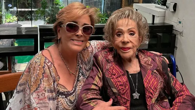 Silvia Pinal y Sylvia Pasquel.