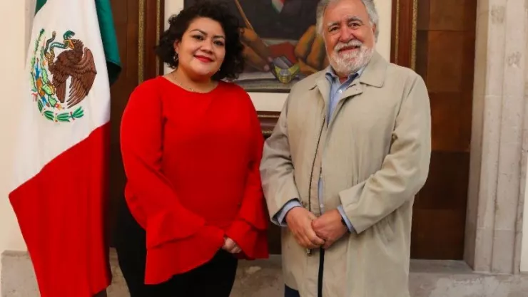 Alejandro Encinas presenta a Yuriria Rodríguez como titular de la CEAV