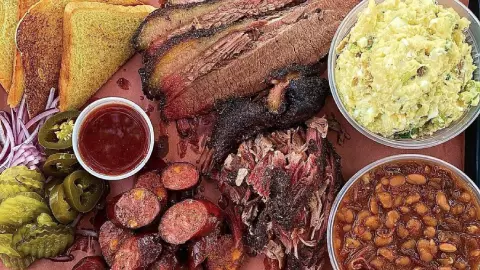 algunos de los tentadores platillos que se pueden encontrar en el restaurante