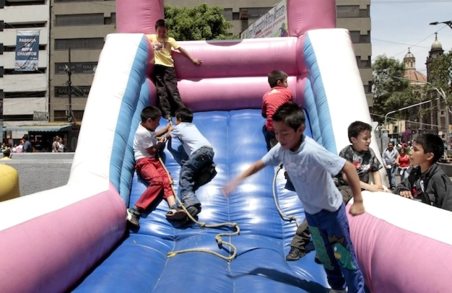 Especialistas recomiendan no premiar con comida los logros de los niños, para no generar en ellos una adicción a los alimentos