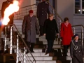 Merkel llega a la tradicional ceremonia de despedida.