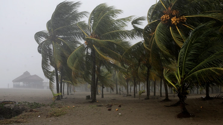 Eta tocó tierra la mañana del martes cerca de Puerto Cabezas