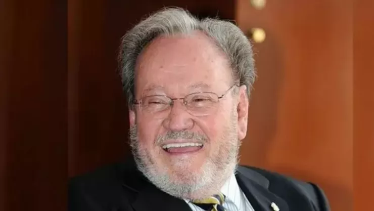 El Doctor fue secretario de Salud durante la administración de Miguel de la Madrid.