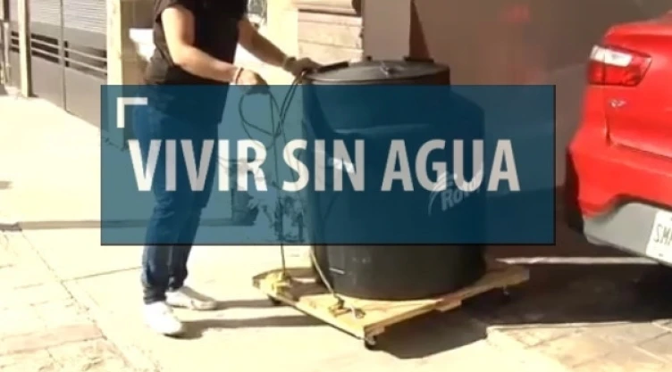 vivir sin agua crean tinaco movil.jpg