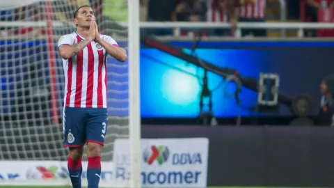 Carlos Salcido de las Chivas de Guadalajara