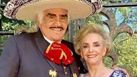 Doña Cuquita habla por primera vez sobre la salud de Vicente Fernández.