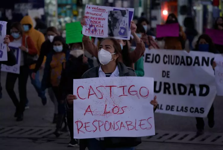 Ordenan detener al hombre que Mariana señaló como su abusador