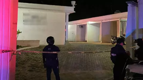 Hallan mensaje en motel de carretera Oluta–Sayula tras homicidio.