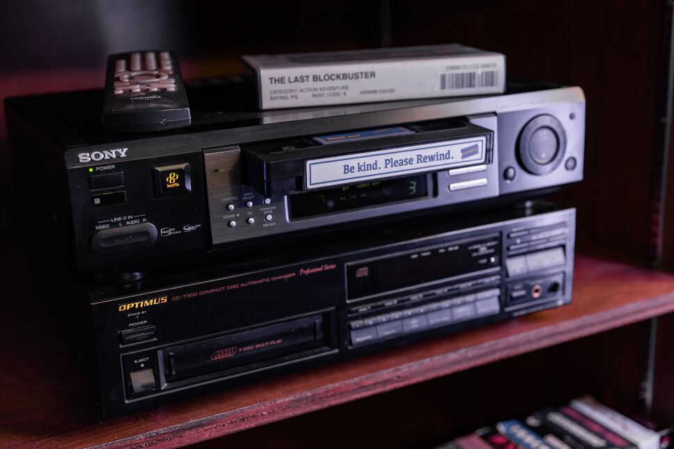 BLOCKBUSTER-Airbnb-Interior-3.jpg