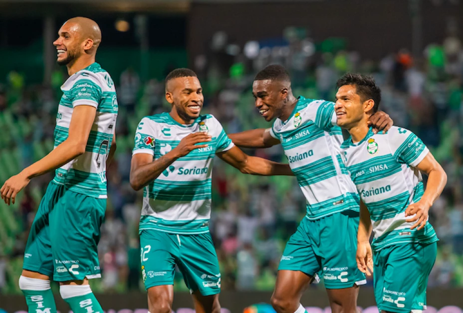 Santos a cuartos de final .jpg