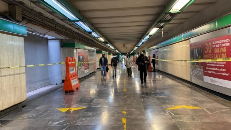 Metro CDMX comercio informal espacio