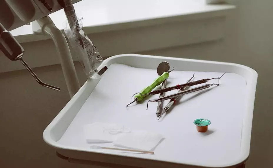 Niño de 5 años muere mientras el dentista le extraía los dientes de leche