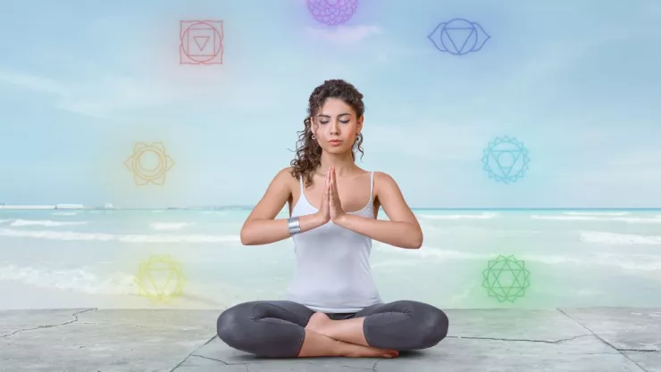 Esta es la forma correcta de equilibrar tus chakras según tu signo zodiacal