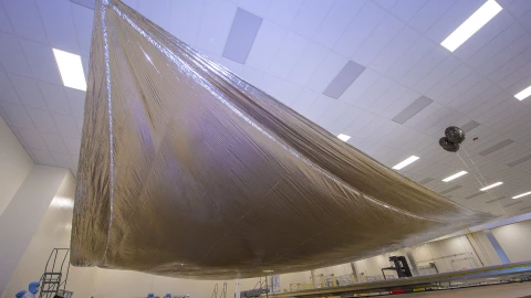 Nave pequeña asteroide 2.jpg