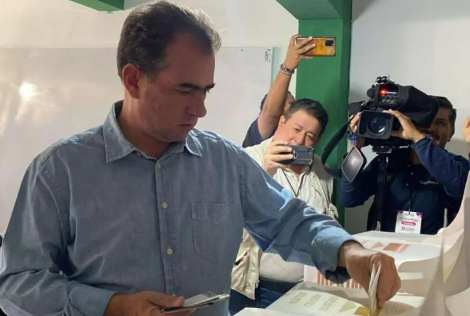 Vota Pepe Yunes en Veracruz