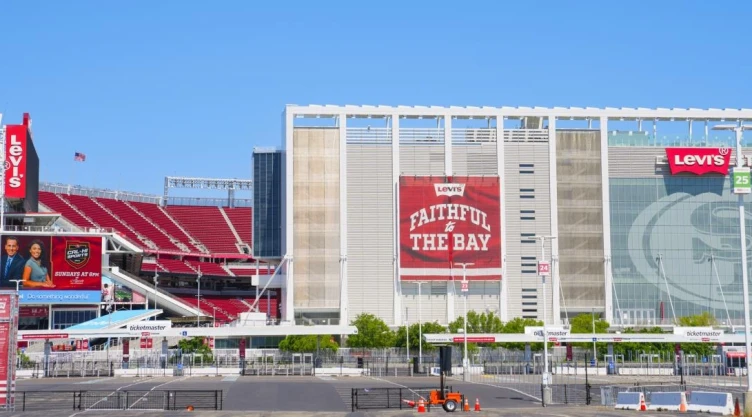 Santa Clara, California, será la ciudad sede del Super Bowl 2026.