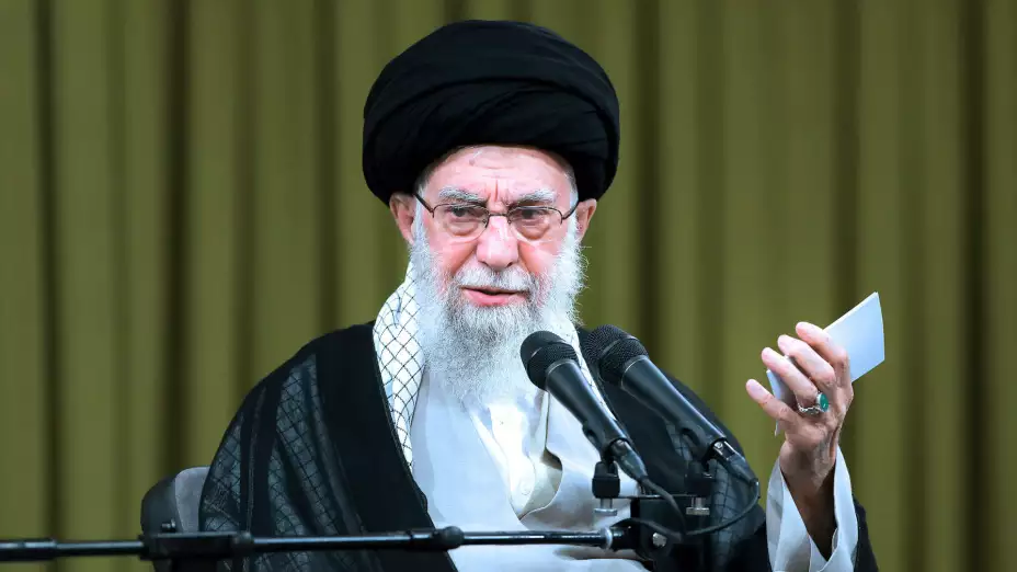El ayatolá Alí Jamenei durante una ceremonia en Teherán, Irán.