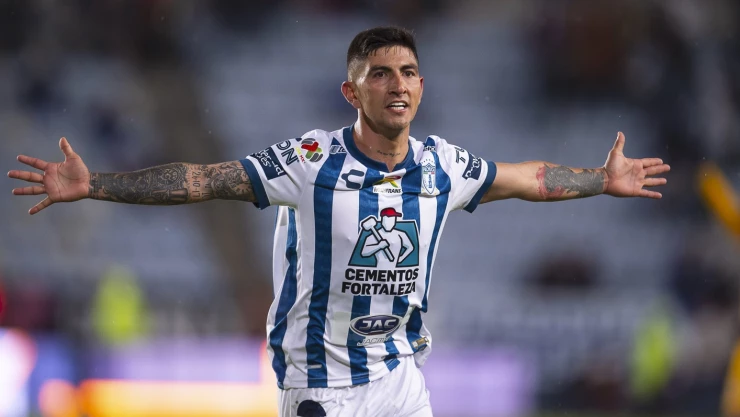 Pachuca derrota a Tigres y es l&iacute;der general