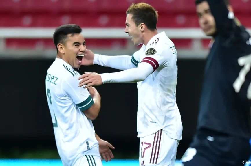 14 mediocampistas que podrían llegar a Qatar 2022 con la Selección Azteca.jpg
