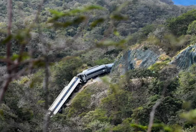 descarrilamiento-muertos-tren-interoceanico