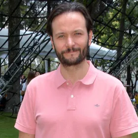 ¿Cuál es el mensaje de Rodrigo Cachero tras sufrir una infidelidad?