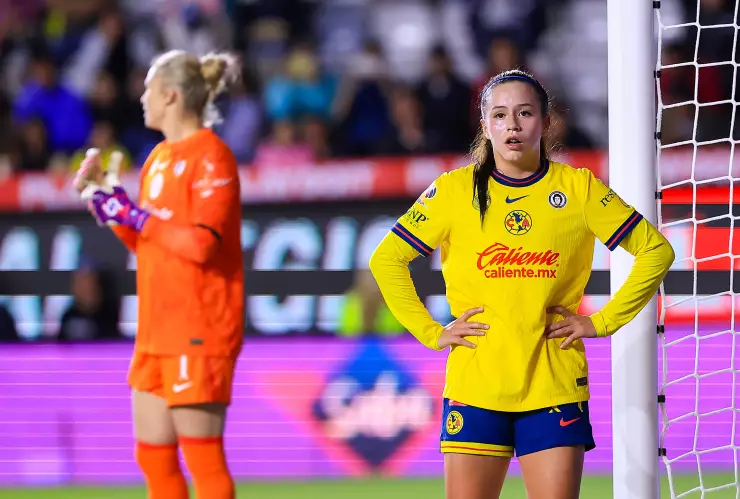 Alexa Soto en la final Pachuca vs América, Clausura 2025