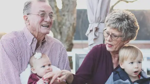 Hoy 28 de agosto de 2023 se celebra el Día del Abuelo