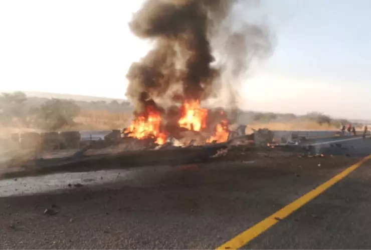 Fatal accidente en autopista San Juan-Encarnación de Díaz deja a múltiples personas lesionadas