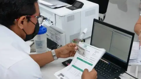 Reemplacamiento en Yucatán 2025_ ¿Quiénes tendrán hasta 10 meses para hacer el reemplacamiento en Yucatán 2025_; lista