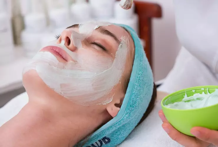 Así puedes cuidar tu piel con aceite de oliva y bicarbonato