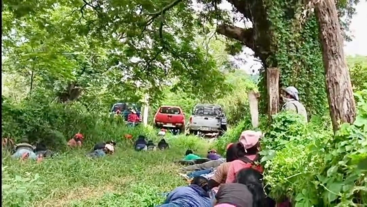 Habitantes viven entre el fuego cruzado y la violencia en Chiapas.