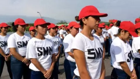 buscan hacer obligatorio el servicio militar para mujeres