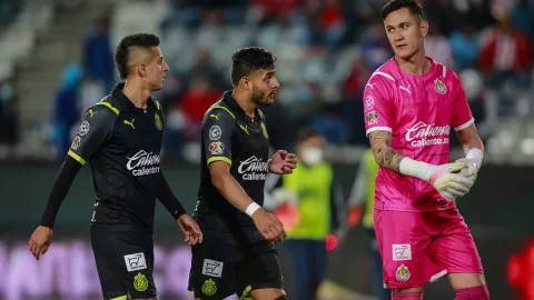 Pavel Pérez Chivas Liga MX