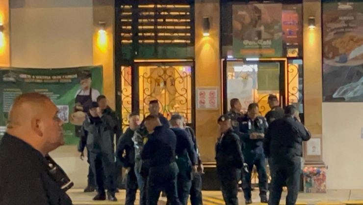 VIDEO: Sicarios inician balacera en restaurante de Miguel Hidalgo