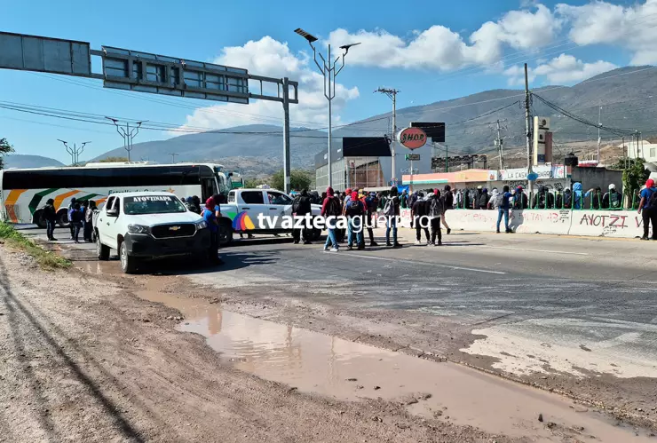 Bloqueo-Ayotzinapa