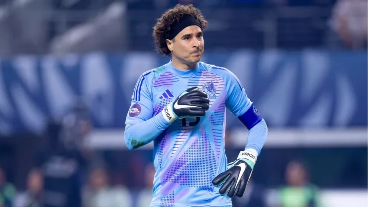 Así fueron los 3 descensos de Memo Ochoa en Europa
