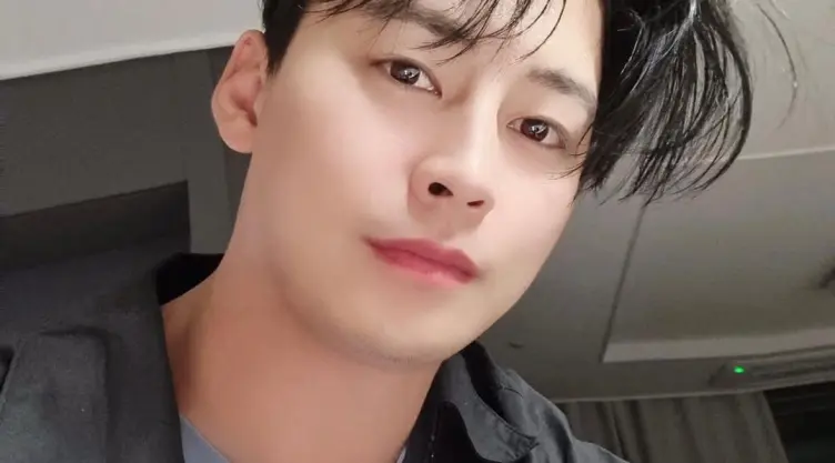 Jung Eun-woo.jpeg