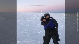 Shakira y Pique nieve.jpg