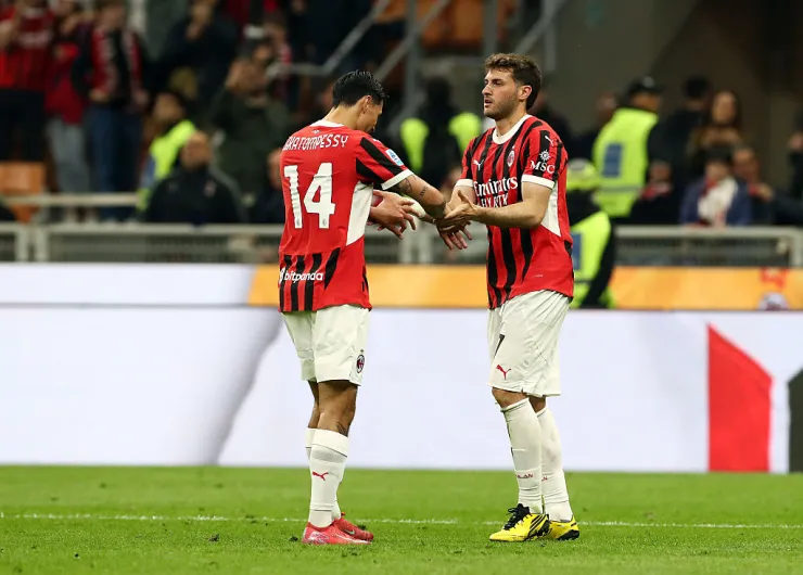 Santi Giménez perdería un socio dentro de la cancha en la venta de Tijjani Reijnders al Manchester City