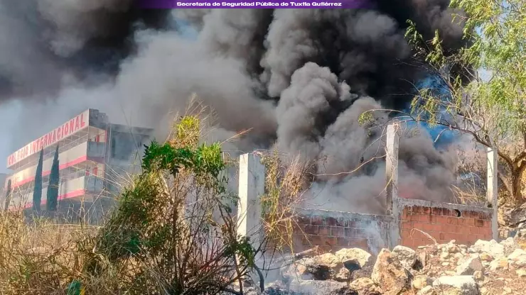 Reportan incendio en Los Laguitos junto a escuela en Tuxtla Gutiérrez