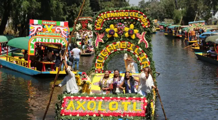 Escultural floral en Xochimilco