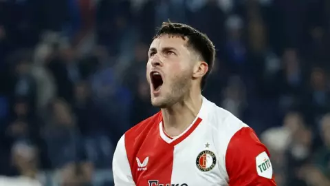 Santiago Gimenez Feyenoord tres partidos sin gol