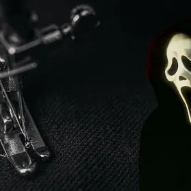 Ideas DIY 3 ideas sencillas para crear la túnica y máscara de Ghostface (Scream) en Halloween.jpg