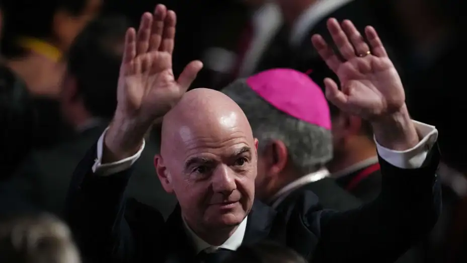 El presidente de la FIFA, Gianni Infantino, llega a Colombia.
