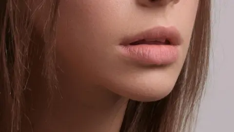 Consejos para un rostro más proporcional si tienes la mandíbula cuadrada