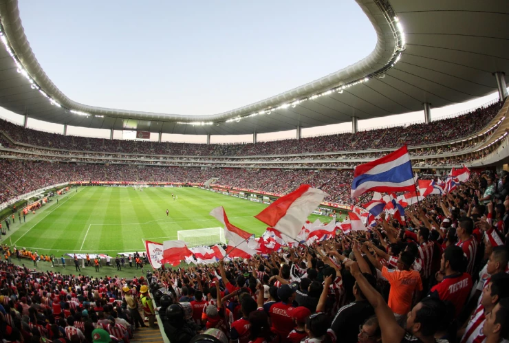 Aficionados de Chivas en el Estadio Akron
