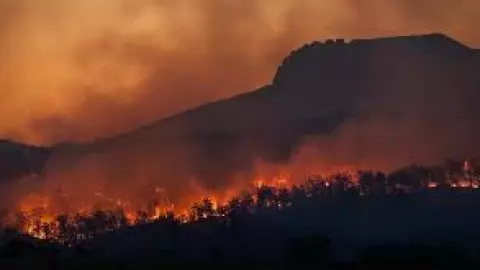 Incendios en varias partes del mundo preocupan a los expertos