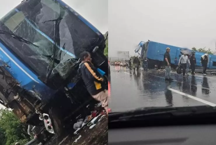 autobus-pasajeros-vuelca-en-autopista-puebla-atlixco-personas-lesionadas.jpg