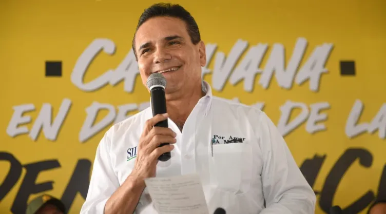 Cuatro exfuncionarios de Silvano Aureoles detenidos.