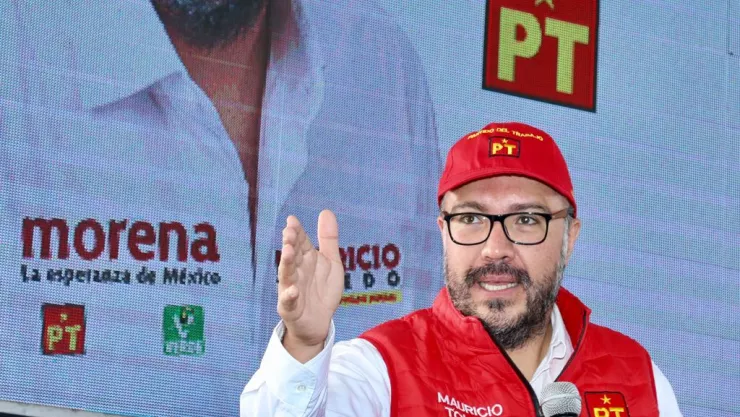 Jueza rechaza amparo de Mauricio Toledo para frenar su desafuero.